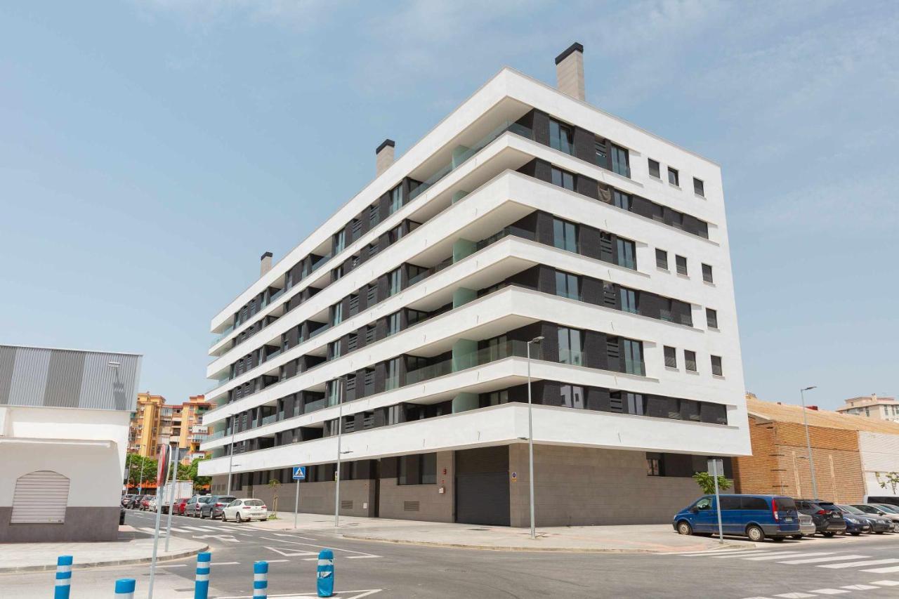 Cosmopolitan Apt & Malaga Beach Exterior photo